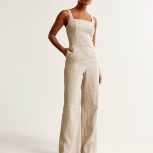 Abercrombie & Fitch Linen Jumpsuit with Square Neckline and Relaxed-Leg Fit, L